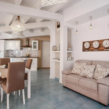 Panoramic Apartment Pozzallo